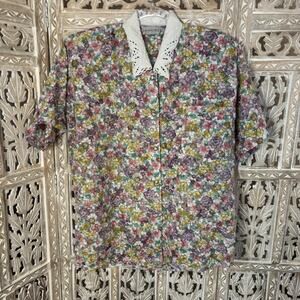 Womens White Eyelet Collar Pearl Button Front Spring Florals Whimsical Fairy Top